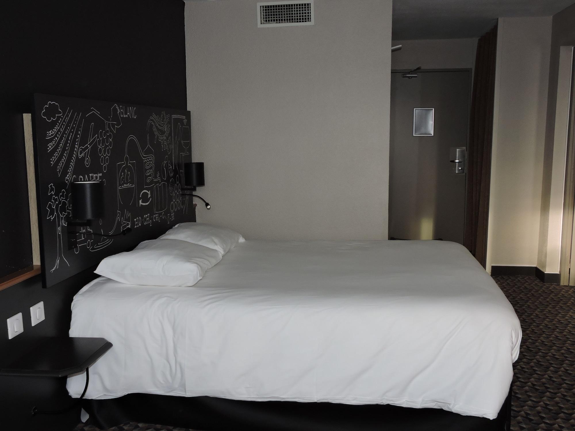 Hotel Ibis Styles Cognac Châteaubernard Exteriér fotografie