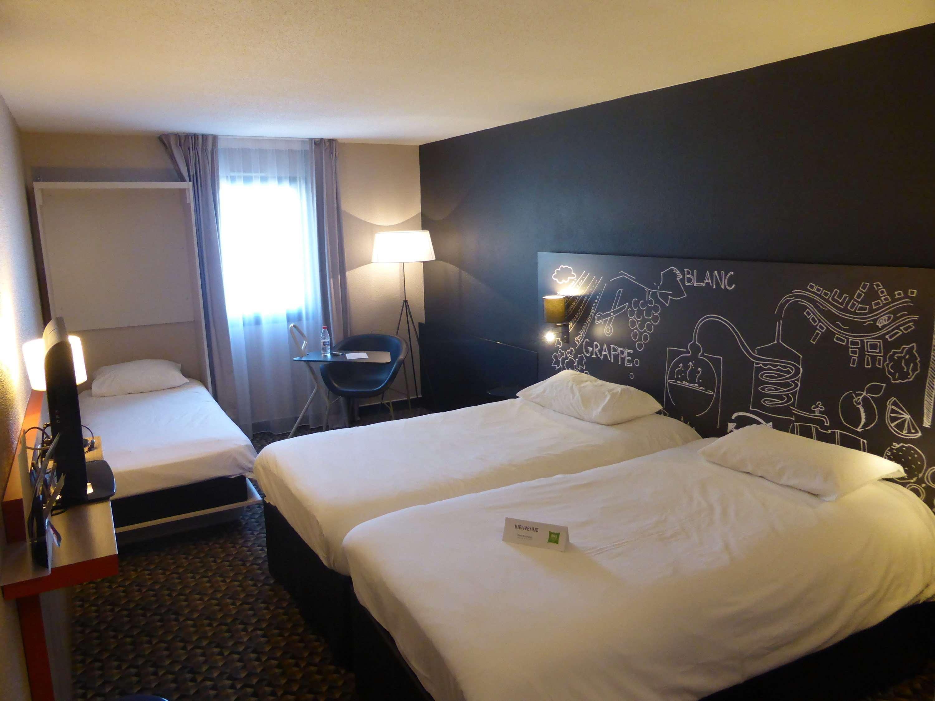 Hotel Ibis Styles Cognac Châteaubernard Exteriér fotografie