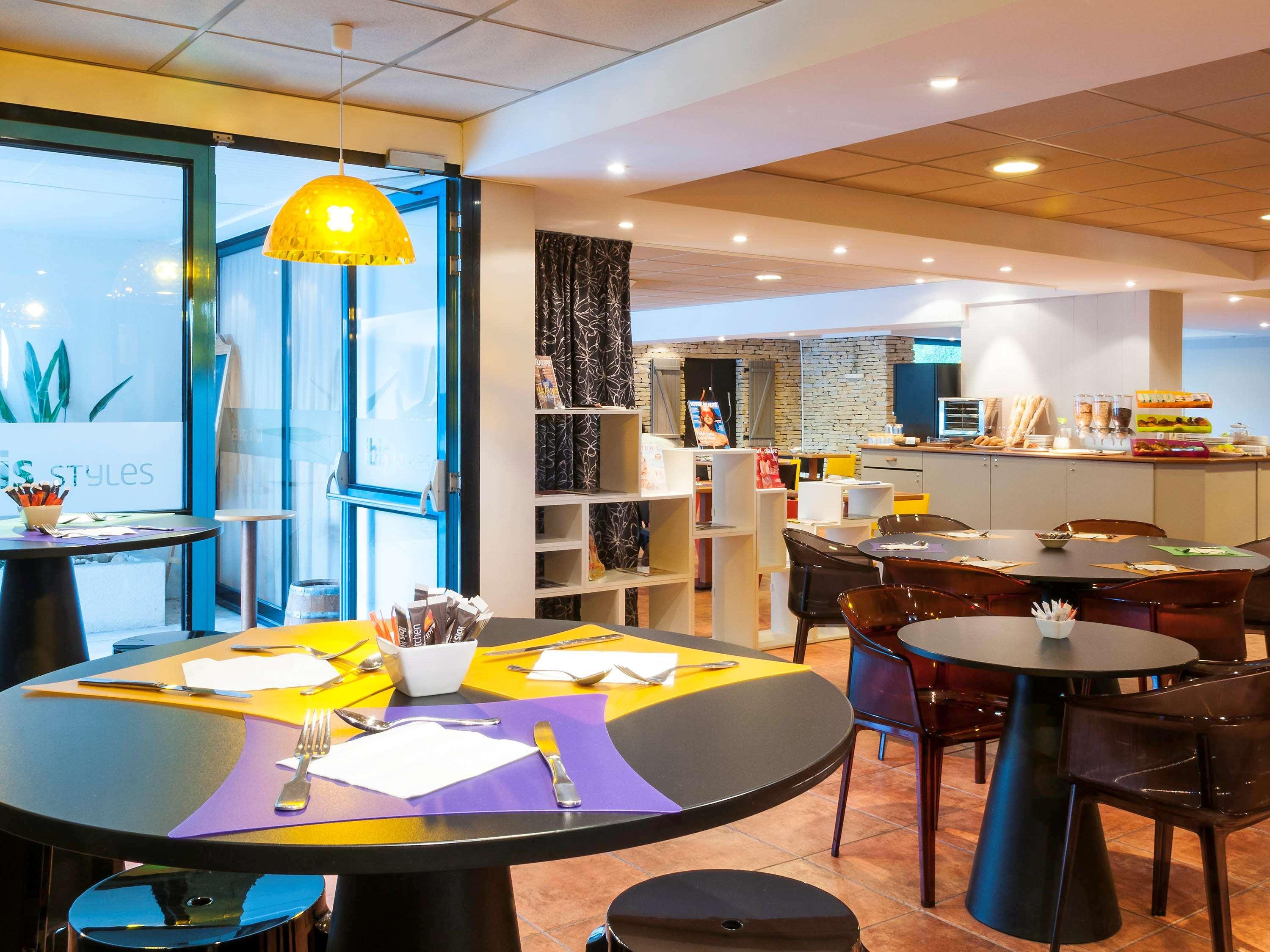 Hotel Ibis Styles Cognac Châteaubernard Exteriér fotografie