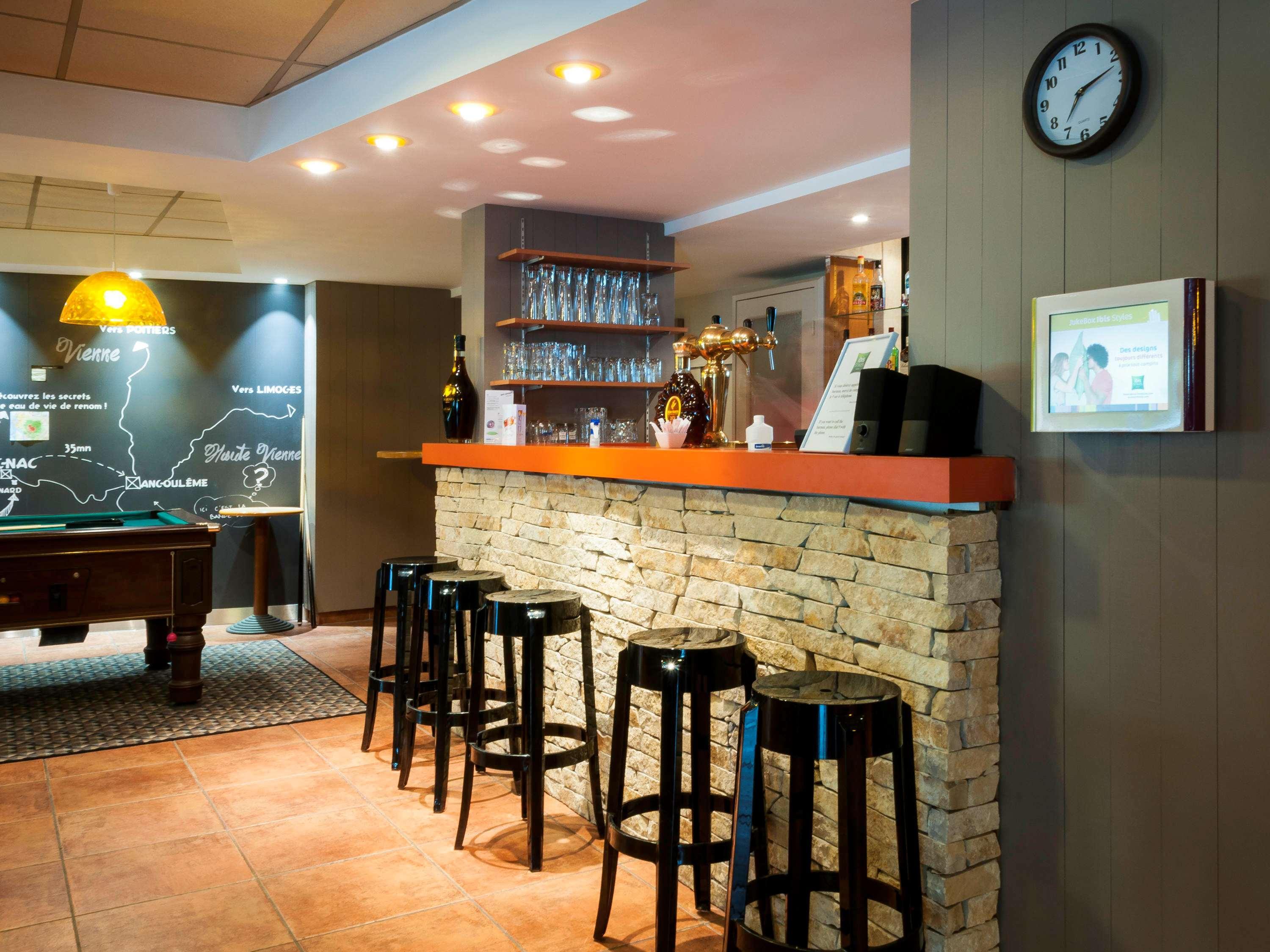 Hotel Ibis Styles Cognac Châteaubernard Exteriér fotografie