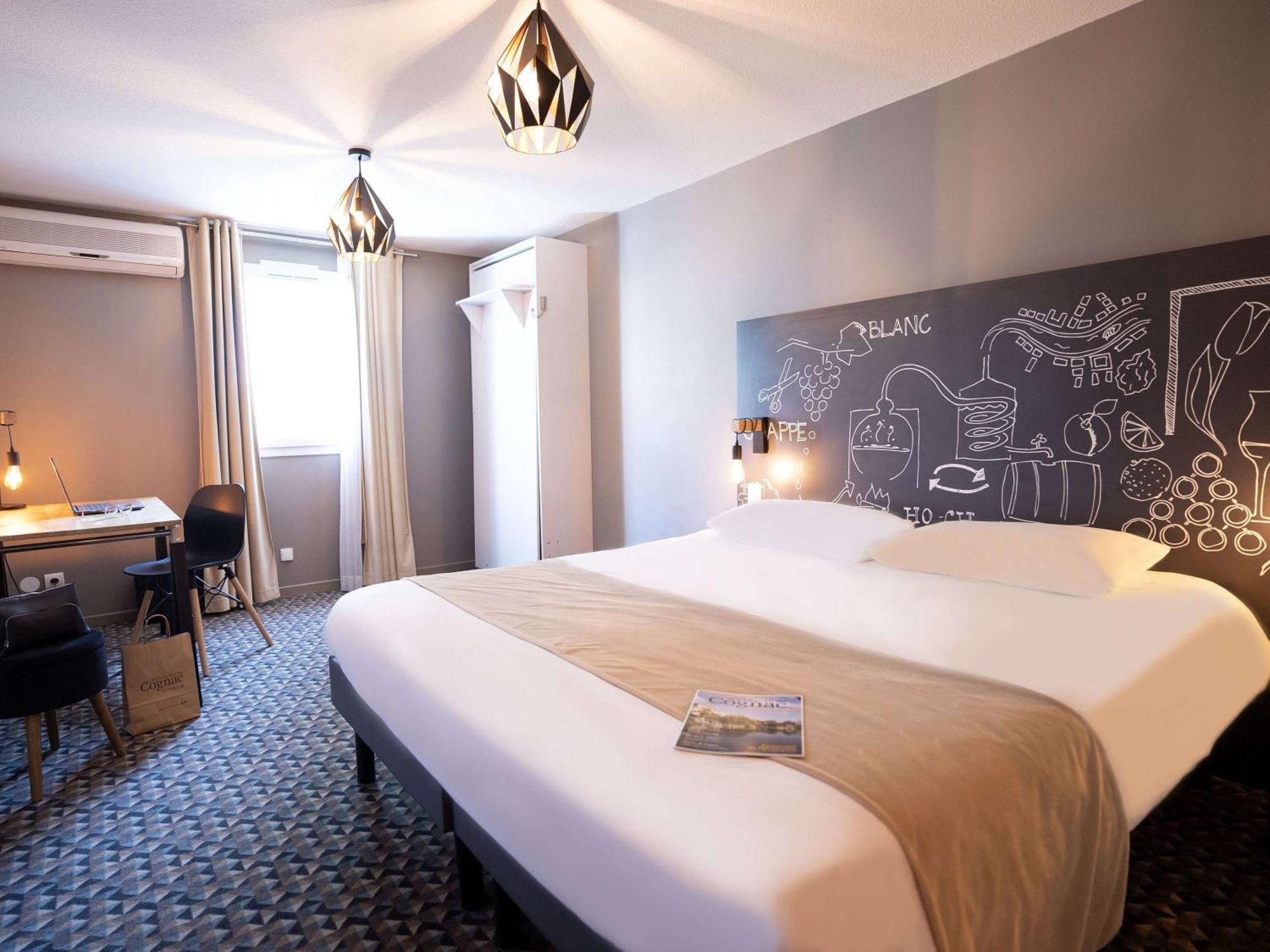 Hotel Ibis Styles Cognac Châteaubernard Exteriér fotografie