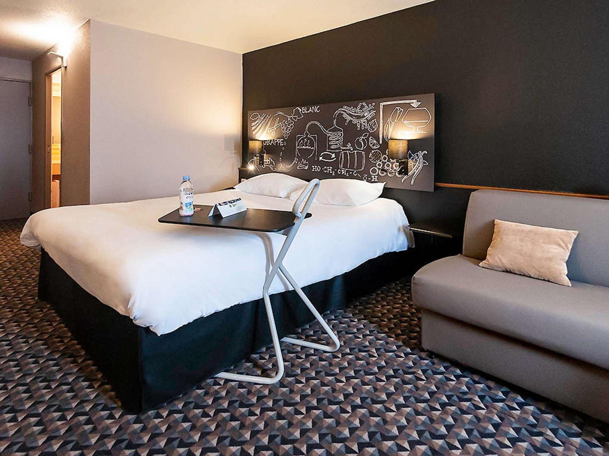 Hotel Ibis Styles Cognac Châteaubernard Exteriér fotografie